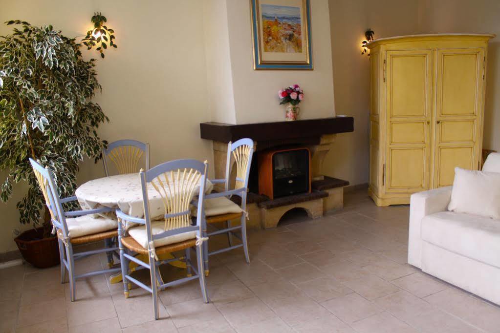 Very Charming Studio Apartment On Port In Cannes A Short Walk To Palais With Aircon And Internet 411 Exteriör bild
