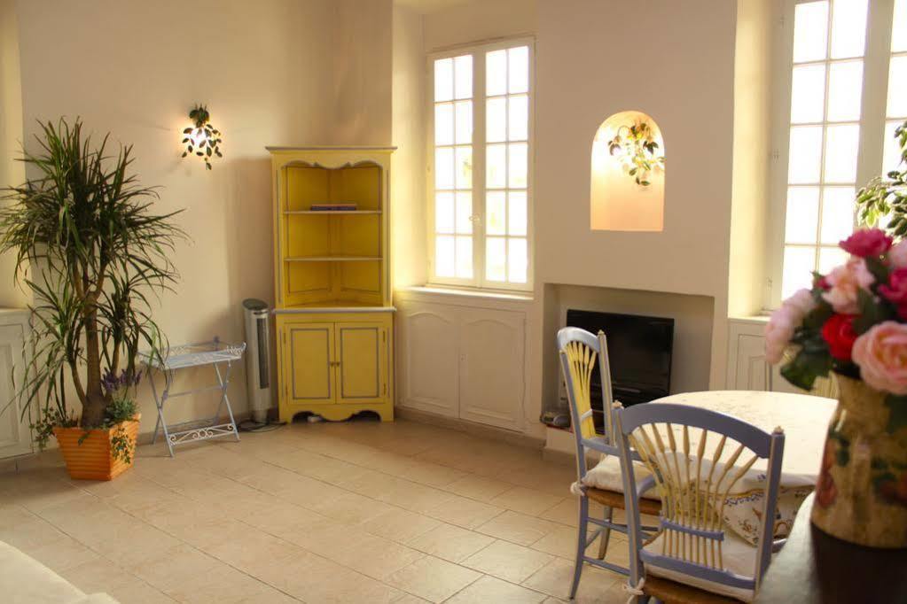 Very Charming Studio Apartment On Port In Cannes A Short Walk To Palais With Aircon And Internet 411 Exteriör bild